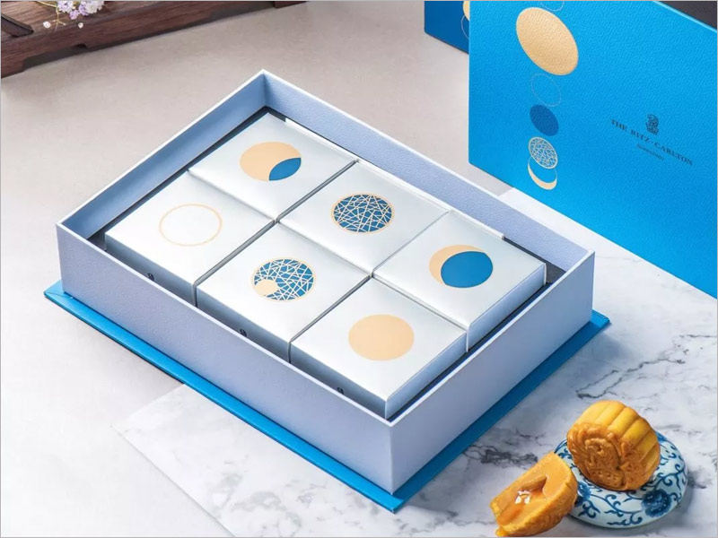 富力麗思卡爾頓酒店月餅包裝設(shè)計(jì)，簡(jiǎn)潔清新風(fēng)，別具一格