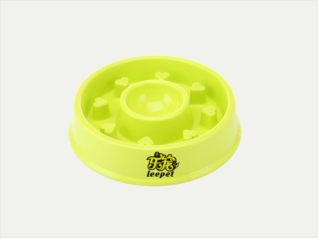 樂(lè)寵寵物用品店連鎖機(jī)構(gòu)logo設(shè)計(jì)黃底應(yīng)用效果